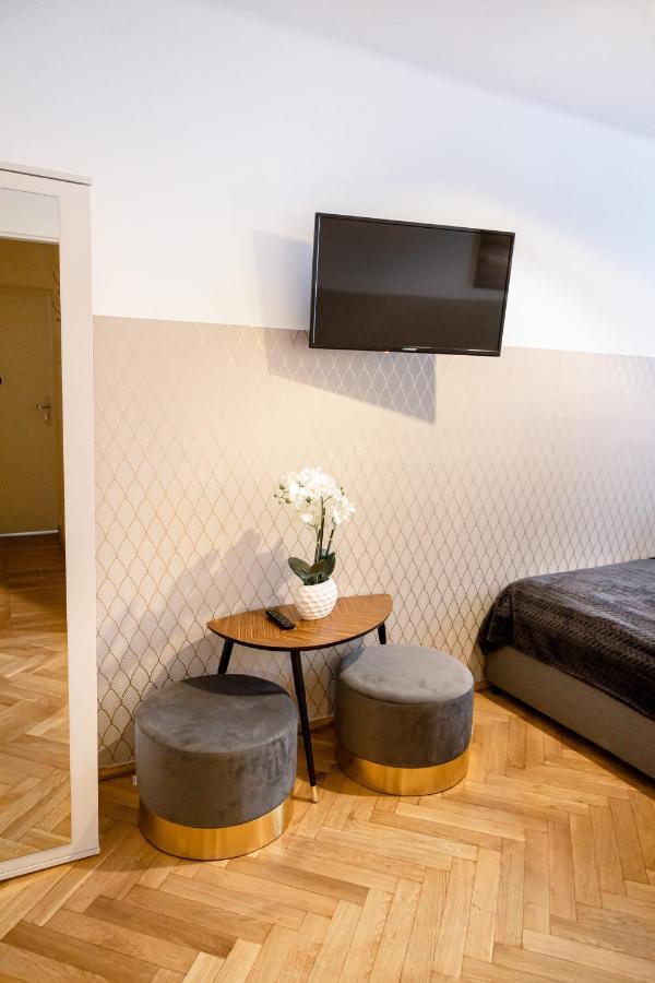 Clicktheflat Pereca Centre
